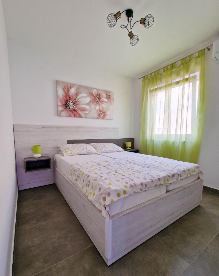 Villa Poseidon 诺瓦利娅 外观 照片