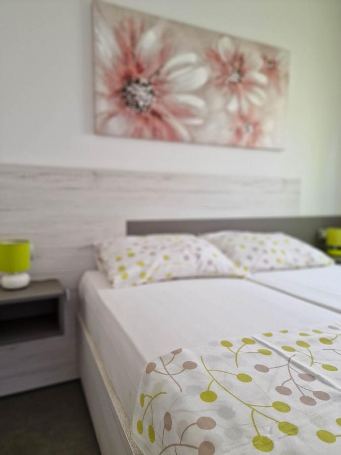 Villa Poseidon 诺瓦利娅 外观 照片