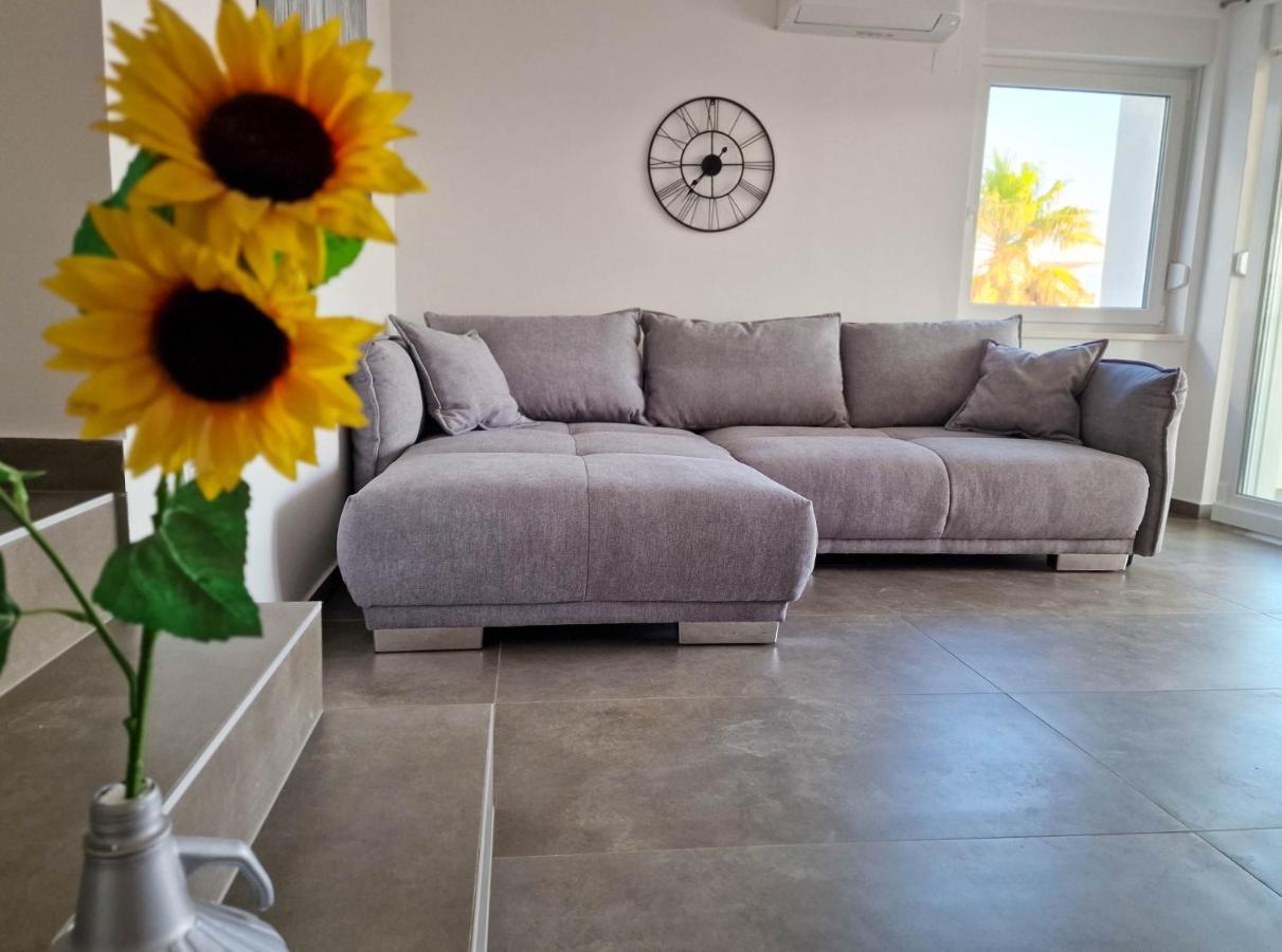 Villa Poseidon 诺瓦利娅 外观 照片