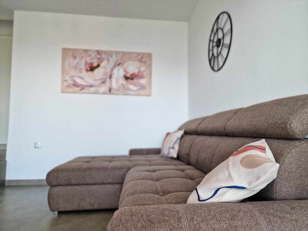 Villa Poseidon 诺瓦利娅 外观 照片